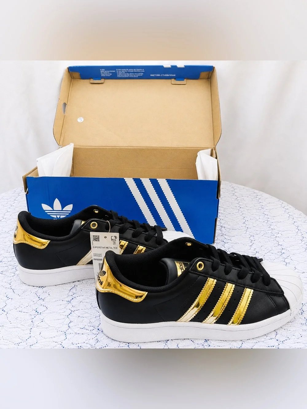 Adidas Superstar Metal Toe Sneakers Black Gold Size 6 NWT Rare